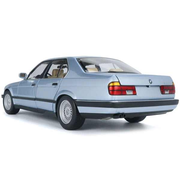 1986 BMW 730i (E32) Light Blue Metallic 1/18 Diecast Model Car by Minichamps