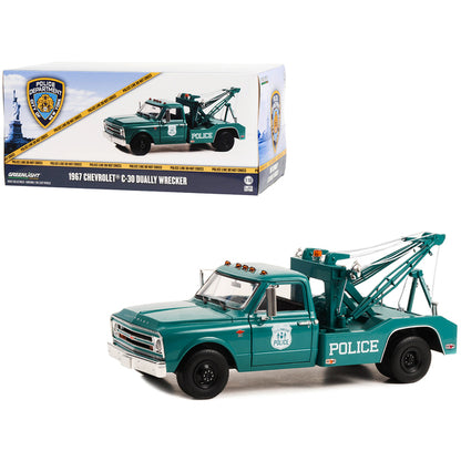 1967 Chevrolet C-30 Dually Wrecker Tow Truck Green "NYPD (New York City Police Department)" 1/18 Diecast Car Model by Greenlight