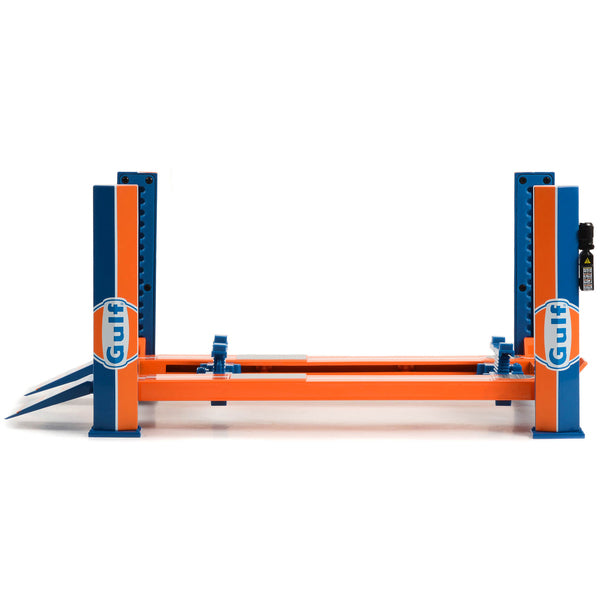 Adjustable Four Post Lift "Gulf Oil #2" Blue and Orange for 1/18 Scale Diecast Model Cars by Greenlight