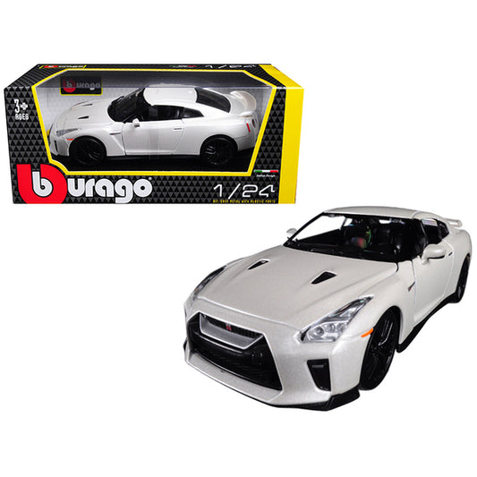 2017 Nissan GT-R R35 White 1/24 Diecast Model Car by Bburago