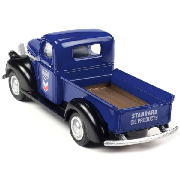 1941-1946 Chevrolet Pickup Truck Blue and Black "Standard Oil" 1/87 (HO) Scale Model by Classic Metal Works