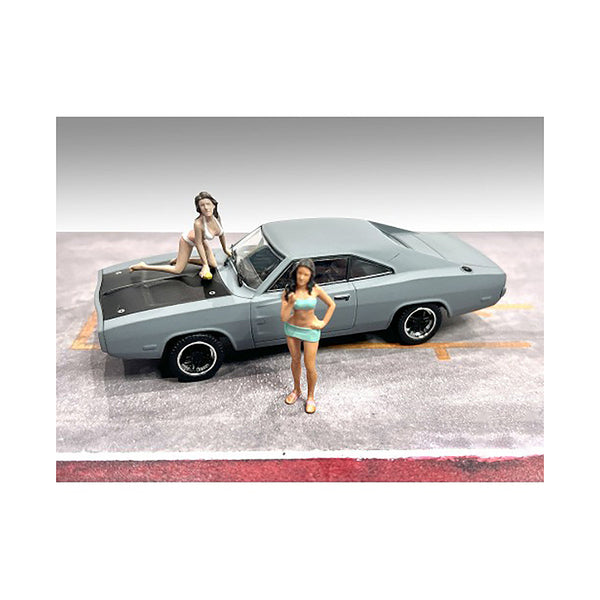 "Car Wash Girls" Set 1 Dorothy and Barbara 2 Piece Figure for 1/43 Scale Models by American Diorama