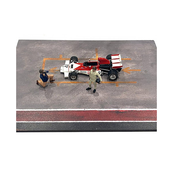 "Race Day" Two Diecast Figures Set 1 for 1/43 Scale Models by American Diorama