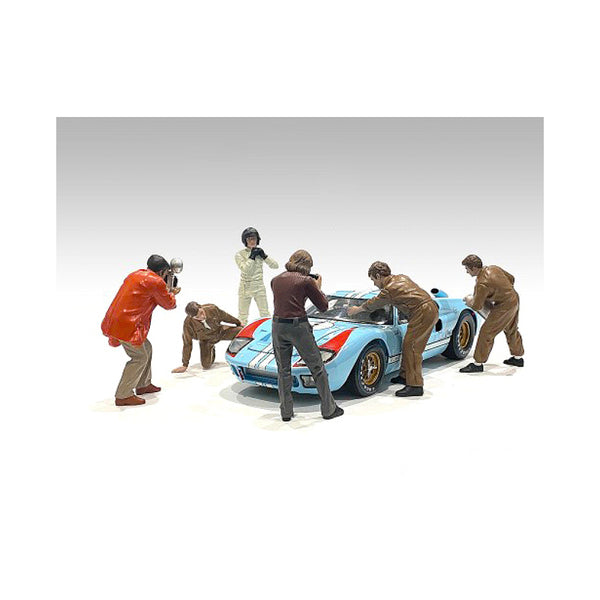 "Race Day 1" 6 piece Figurine Set for 1/18 Scale Models by American Diorama