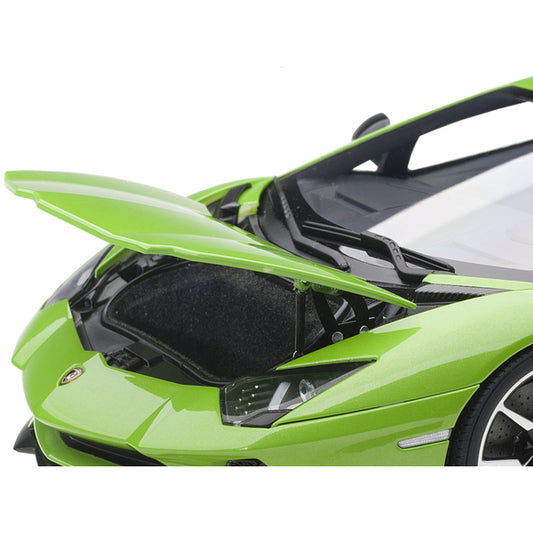 Lamborghini Aventador S Verde Mantis/ Pearl Green 1/18 Model Car by Autoart