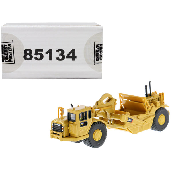 CAT Caterpillar 627G Wheeled Scraper Tractor with Operator "High Line" Series 1/87 (HO) Scale Diecast Model by Diecast Masters