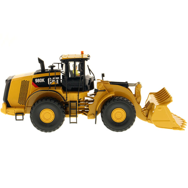 CAT Caterpillar 980K Wheel Loader Rock Configuration with Operator "Core Classics Series" 1/50 Diecast Model by Diecast Masters