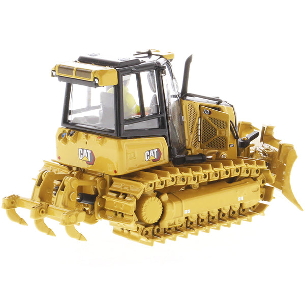 CAT Caterpillar D3 Track Type Dozer with Operator "High Line" Series 1/50 Diecast Model by Diecast Masters