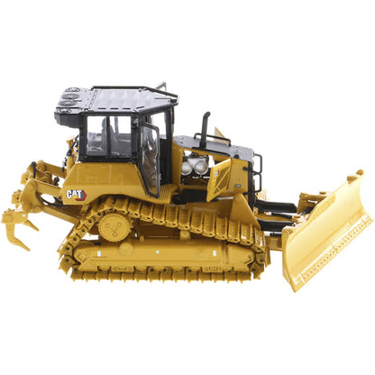 CAT Caterpillar D5 LGP VPAT Track Type Tractor Dozer Yellow with Operator "High Line" Series 1/50 Diecast Model by Diecast Masters