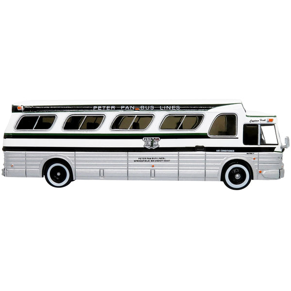 1966 GM PD4107 "Buffalo" Coach Bus "Peter Pan Bus Lines" Destination: "Providence" (Rhode Island) "Vintage Bus & Motorcoach Collection" 1/87 Diecast Model by Iconic Replicas