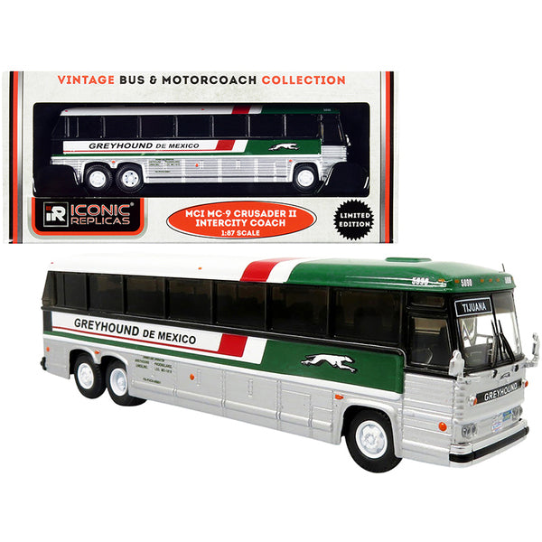 1980 MCI MC-9 Crusader II Intercity Coach Bus "Tijuana" "Greyhound de Mexico" "Vintage Bus & Motorcoach Collection" 1/87 (HO) Diecast Model by Iconic Replicas