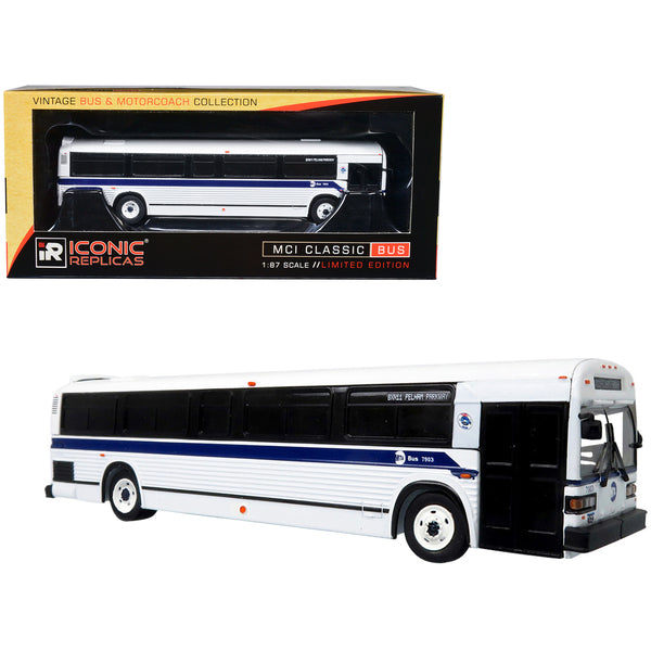 MCI Classic City Bus MTA New York City Suburban "BXM11 Pelham Parkway" "Vintage Bus & Motorcoach Collection" 1/87 Diecast Model by Iconic Replicas