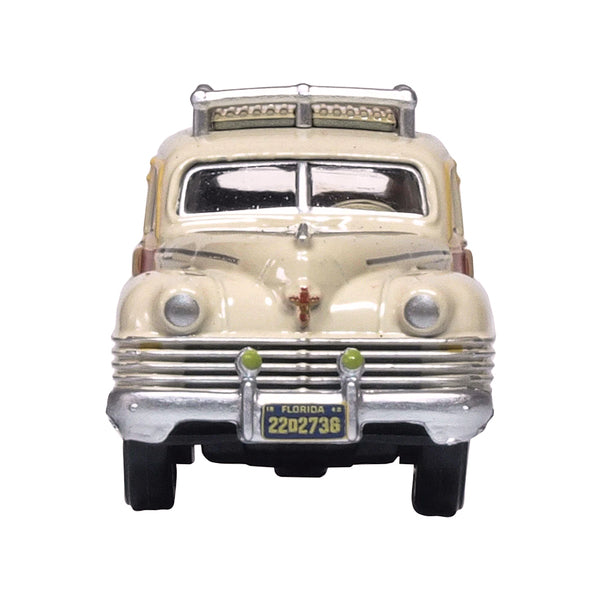 1942 Chrysler Town & Country Woody Wagon Catalina Tan with Wood Panels and Roof Rack 1/87 (HO) Scale Diecast Model Car by Oxford Diecast