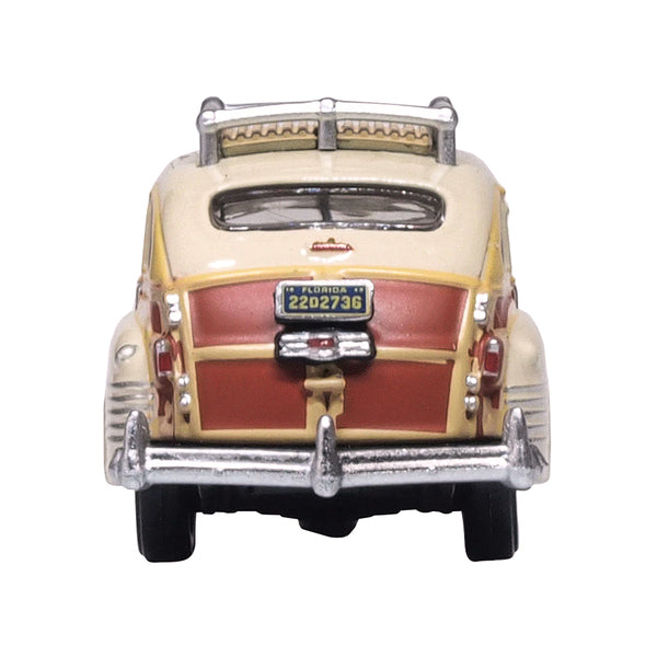 1942 Chrysler Town & Country Woody Wagon Catalina Tan with Wood Panels and Roof Rack 1/87 (HO) Scale Diecast Model Car by Oxford Diecast