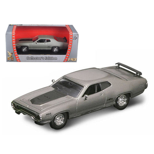 1971 Plymouth GTX 440 6 Pack Silver 1/43 Diecast Model Car by Road Signature