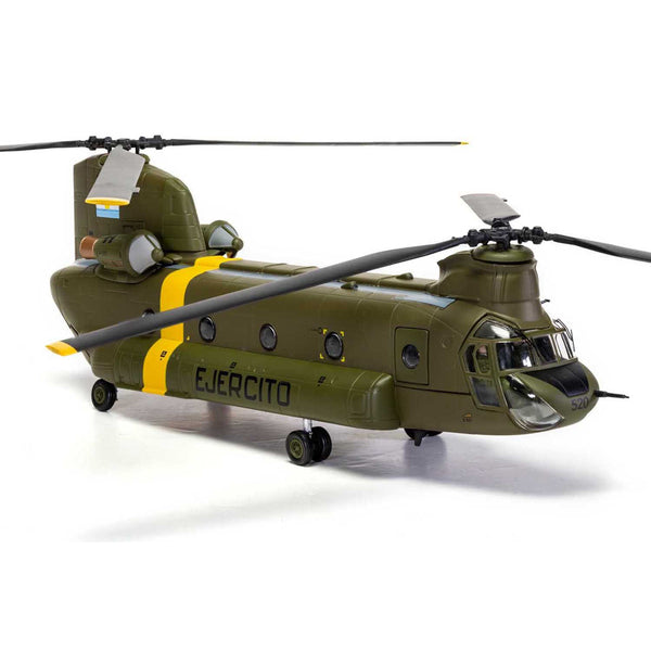 Boeing CH-47C Chinook Helicopter "AE-520 Falklands War" (1982) Argentine Army "The Aviation Archive" Series 1/72 Diecast Model by Corgi