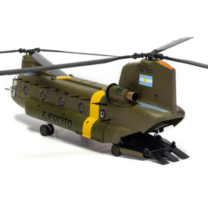 Boeing CH-47C Chinook Helicopter "AE-520 Falklands War" (1982) Argentine Army "The Aviation Archive" Series 1/72 Diecast Model by Corgi