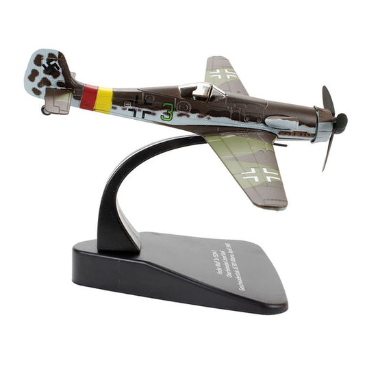 Focke-Wulf Ta 152 H-1 Fighter Plane Pilot: Oberfelwebel Josef Keil Geschwaderstab JG 301 Alteno April (1945) "Oxford Aviation" Series 1/72 Diecast Model Airplane by Oxford Diecast