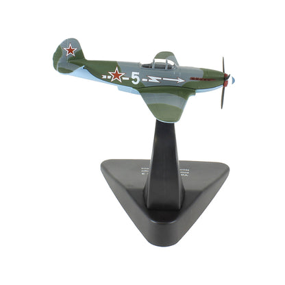 Yakovlev Yak-3 Fighter Plane Pilot Roger Sauvage Nomandie Regiment (Spring 1945) "Oxford Aviation" Series 1/72 Diecast Model Airplane by Oxford Diecast