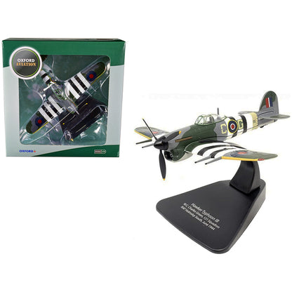 Hawker Typhoon 1B War Plane W.C. Charles Green 121 Squadron RAF Holmsley South (June 1944) "Oxford Aviation" Series 1/72 Diecast Model Airplane by Oxford Diecast