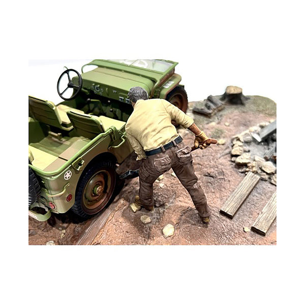 "4X4 Mechanic" Figure 4 for 1/18 Scale Models by American Diorama