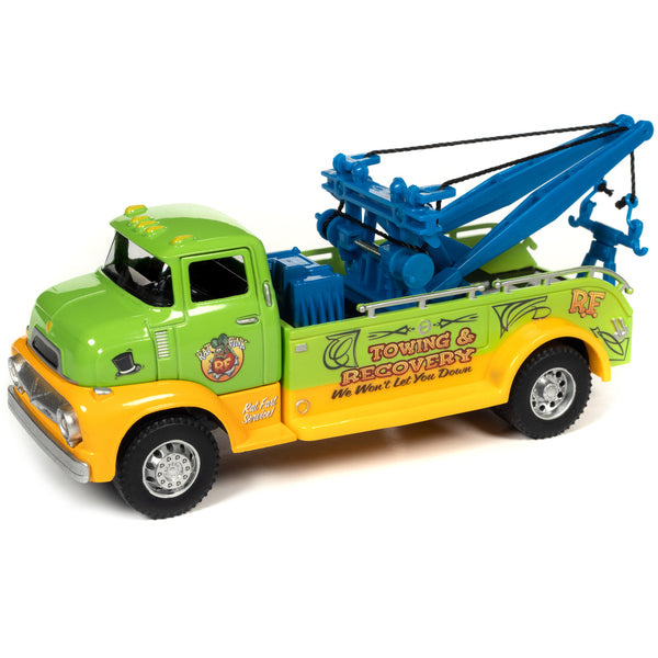 "Rat Fink Towing & Recovery" Garage and Tow Truck Diorama Set for 1/32 Scale Models by Auto World