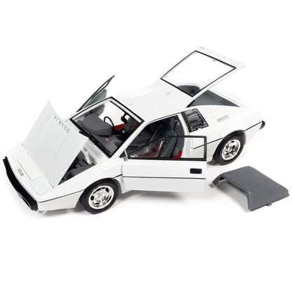 Lotus Esprit S1 Submarine Car White James Bond 007 "The Spy Who Loved Me" (1977) Movie "Silver Screen Machines" Series 1/18 Diecast Model Car by Auto World