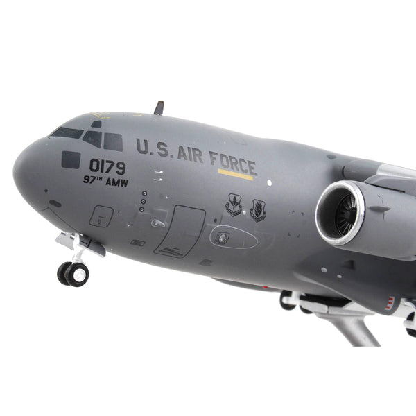 Boeing C-17 Globemaster III Transport Aircraft "Altus Air Force Base" United States Air Force "Gemini 200" Series 1/200 Diecast Model Airplane by GeminiJets