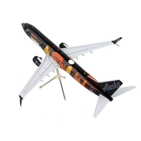 Boeing 737-900ER Commercial Aircraft "Alaska Airlines - Our Commitment" Black with Graphics "Gemini 200" Series 1/200 Diecast Model Airplane by GeminiJets