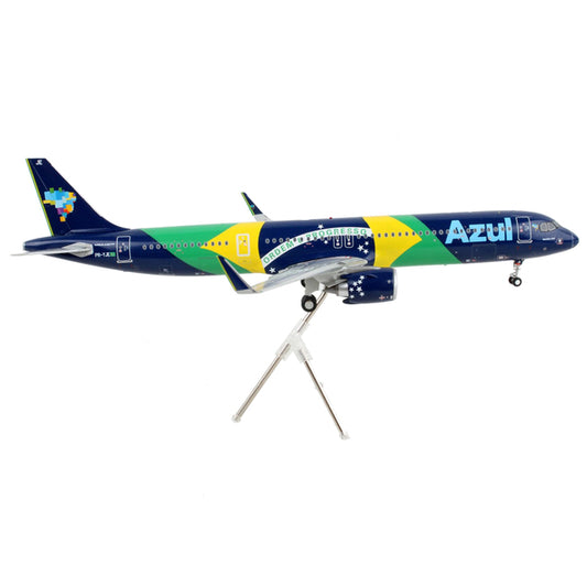 Airbus A321neo Commercial Aircraft "Azul Linhas Aereas" Dark Blue Brazil Flag Livery "Gemini 200" Series 1/200 Diecast Model Airplane by GeminiJets