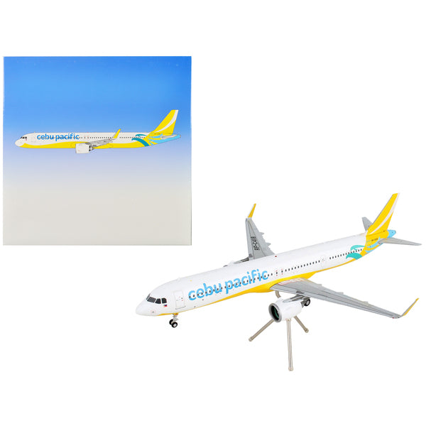 Airbus A321neo Commercial Aircraft "Cebu Pacific" White and Yellow "Gemini 200" Series 1/200 Diecast Model Airplane by GeminiJets