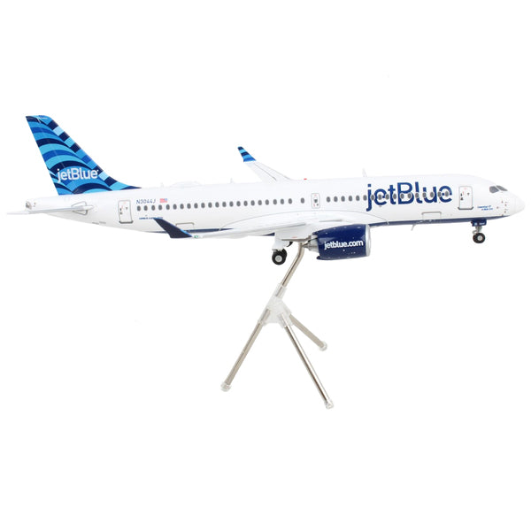 Airbus A220-300 Commercial Aircraft "JetBlue Airways" White with Blue Tail "Gemini 200" Series 1/200 Diecast Model Airplane by GeminiJets