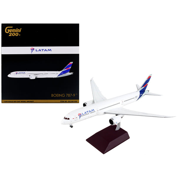 Boeing 787-9 Commercial Aircraft "LATAM Airlines" White with Blue Tail "Gemini 200" Series 1/200 Diecast Model Airplane by GeminiJets