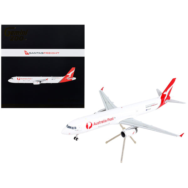 Airbus A321P2F Commercial Aircraft "Qantas Freight - Australia Post" White with Red Tail "Gemini 200" Series 1/200 Diecast Model Airplane by GeminiJets