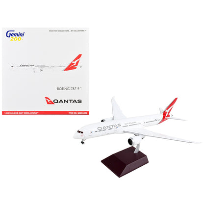 Boeing 787-9 Commercial Aircraft "Qantas Airways - Spirit of Australia" White with Red Tail "Gemini 200" Series 1/200 Diecast Model Airplane by GeminiJets