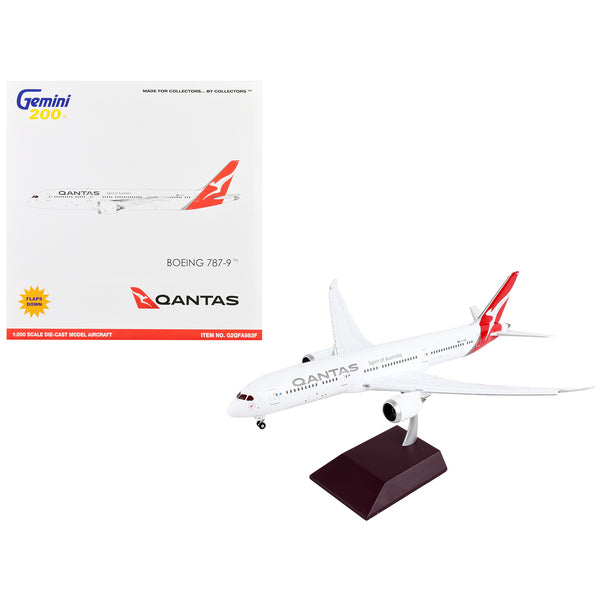 Boeing 787-9 Commercial Aircraft with Flaps Down "Qantas Airways - Spirit of Australia" White with Red Tail "Gemini 200" Series 1/200 Diecast Model Airplane by GeminiJets