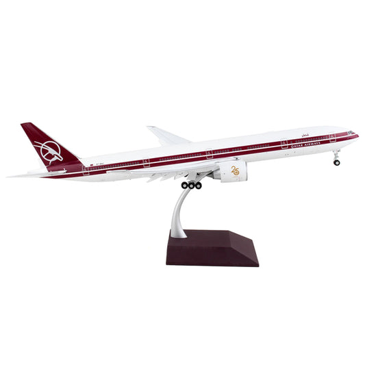 Boeing 777-300ER Commercial Aircraft with Flaps Down "Qatar Airways" White with Dark Red Stripes "Gemini 200" Series 1/200 Diecast Model Airplane by GeminiJets