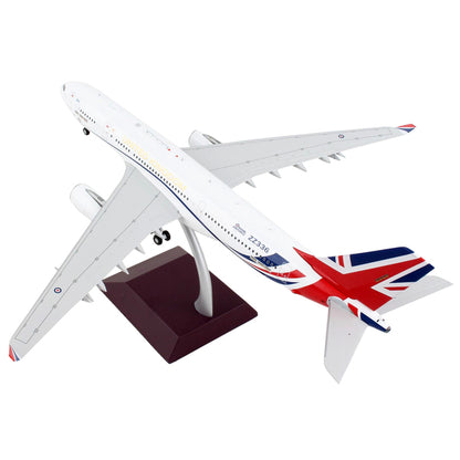 Airbus A330 MRTT Tanker Aircraft "British Royal Air Force" White with United Kingdom Flag Graphics "Gemini 200" Series 1/200 Diecast Model Airplane by GeminiJets