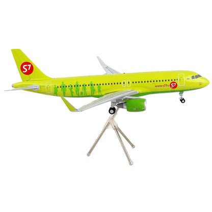 Airbus A320 Commercial Aircraft "S7 Airlines" Lime Green "Gemini 200" Series 1/200 Diecast Model Airplane by GeminiJets