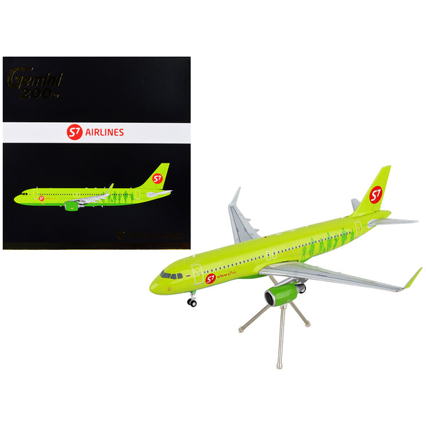 Airbus A320 Commercial Aircraft "S7 Airlines" Lime Green "Gemini 200" Series 1/200 Diecast Model Airplane by GeminiJets