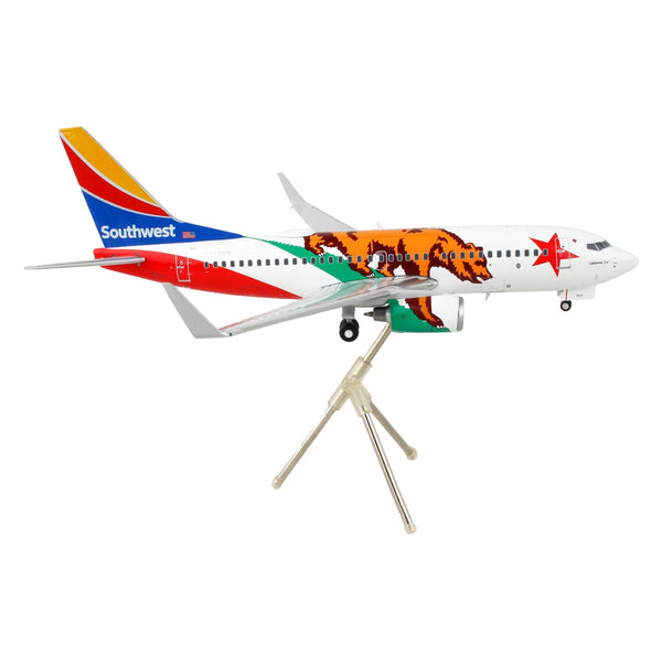 Boeing 737-700 Commercial Aircraft "Southwest Airlines - California One" California Flag Livery "Gemini 200" Series 1/200 Diecast Model Airplane by GeminiJets