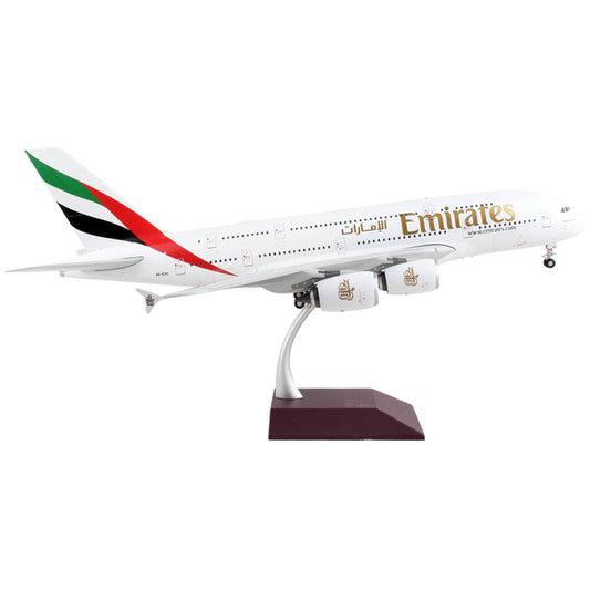 Airbus A380-800 Commercial Aircraft "Emirates Airlines - A6-EVC" White with Striped Tail "Gemini 200" Series 1/200 Diecast Model Airplane by GeminiJets