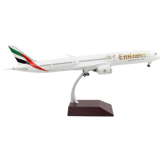 Boeing 787-10 Commercial Aircraft "Emirates Airlines" White with Striped Tail "Gemini 200" Series 1/200 Diecast Model Airplane by GeminiJets