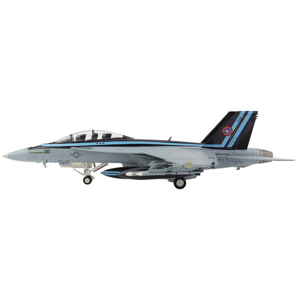 McDonnell Douglas F/A-18F Super Hornet Fighter Aircraft "TopGun 50th Anniversary Scheme" "NAWDC US Navy" "Air Power Series" 1/72 Diecast Model by Hobby Master