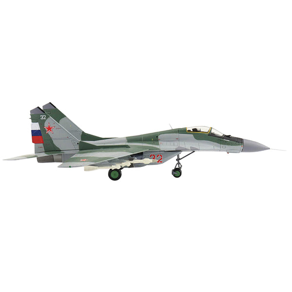 Mikoyan MIG-29A Fulcrum Fighter Aircraft "906th FR USSAR Force" Russian Air Force (1997) "Air Power Series" 1/72 Diecast Model by Hobby Master