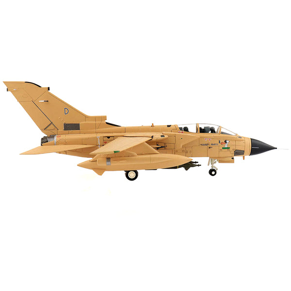 Panavia Tornado GR.1 Multi-Role Aircraft "Debbie" "31 Squadron Operation Granby Bahrain" (1991) Royal Air Force (RAF) "Air Power Series" 1/72 Diecast Model by Hobby Master