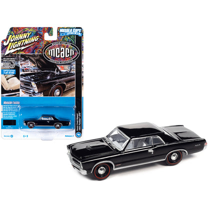 1965 Pontiac GTO Starlight Black with White Interior "MCACN (Muscle Car and Corvette Nationals)" Limited Edition to 4140 pieces Worldwide "Muscle Cars USA" Series 1/64 Diecast Model Car by Johnny Lightning