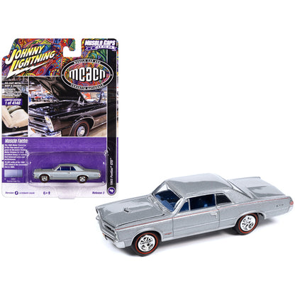 1965 Pontiac GTO Bluemist Slate Metallic with Red Stripes and Blue Interior "MCACN (Muscle Car and Corvette Nationals)" Limited Edition to 4140 pieces Worldwide "Muscle Cars USA" Series 1/64 Diecast Model Car by Johnny Lightning