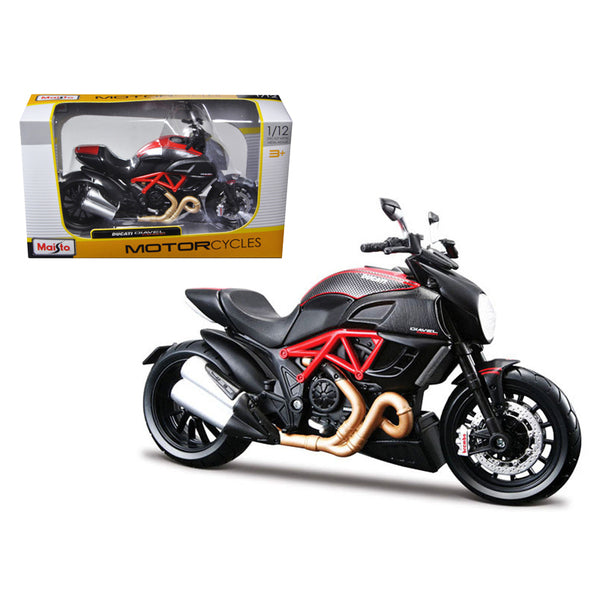 Ducati Diavel Red and Carbon 1/12 Diecast Motorcycle Model by Maisto